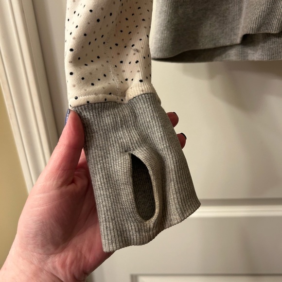 Lululemon white polkadot, hooded sweatshirt, size 10 - Picture 2 of 4